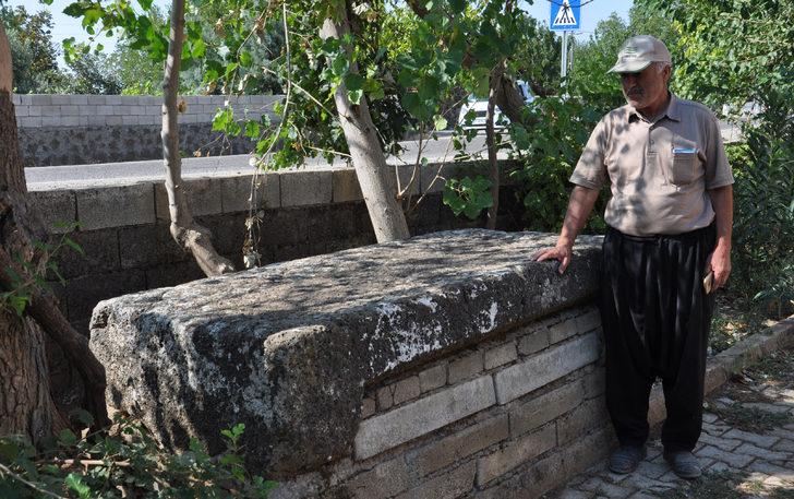 Camideki musalla taşı, Roma dönemine ait lahit çıktı G3