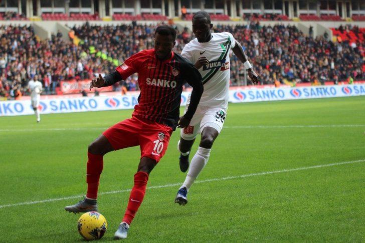 Süper Lig: Gaziantep FK: 0 - Denizlispor: 0 (İlk Yarı) G3