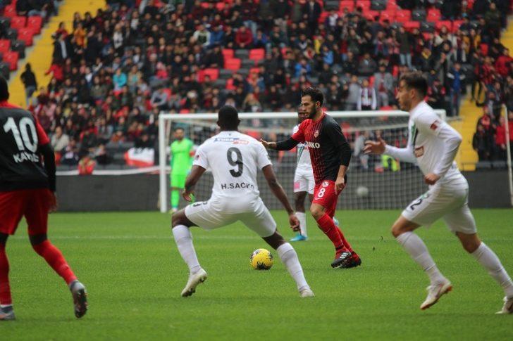 Süper Lig: Gaziantep FK: 0 - Denizlispor: 0 (İlk Yarı) G5