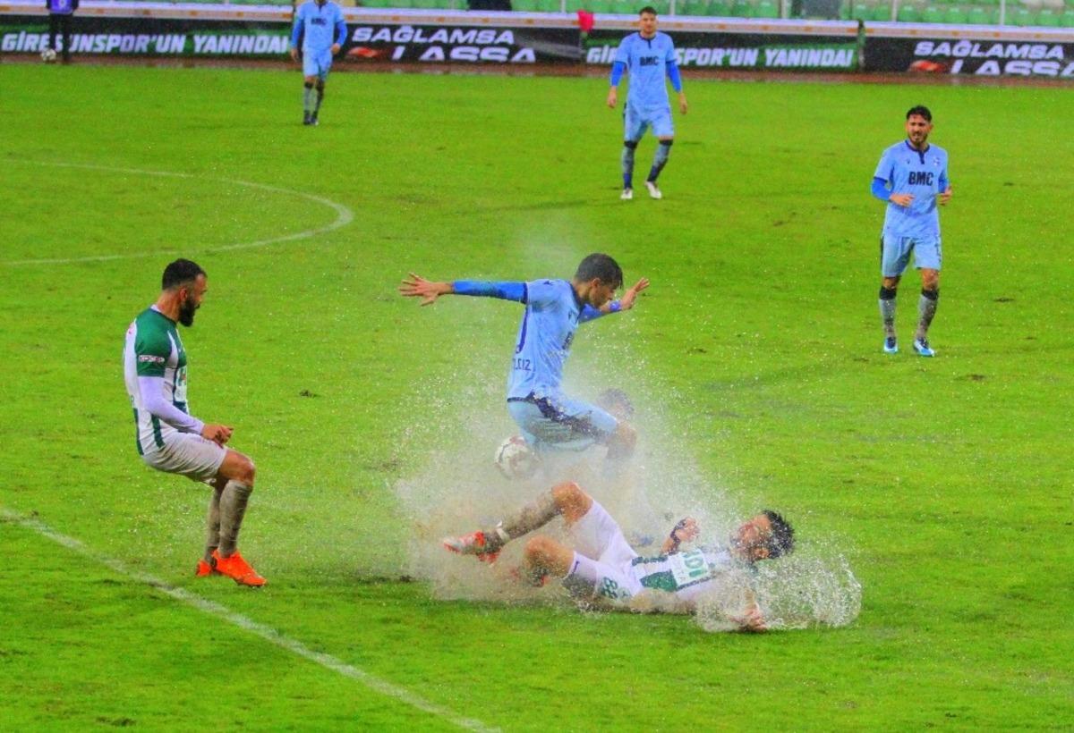 TFF 1. Lig: Giresunspor: 1 - Adana Demirspor: 0 (İlk yarı sonucu)
