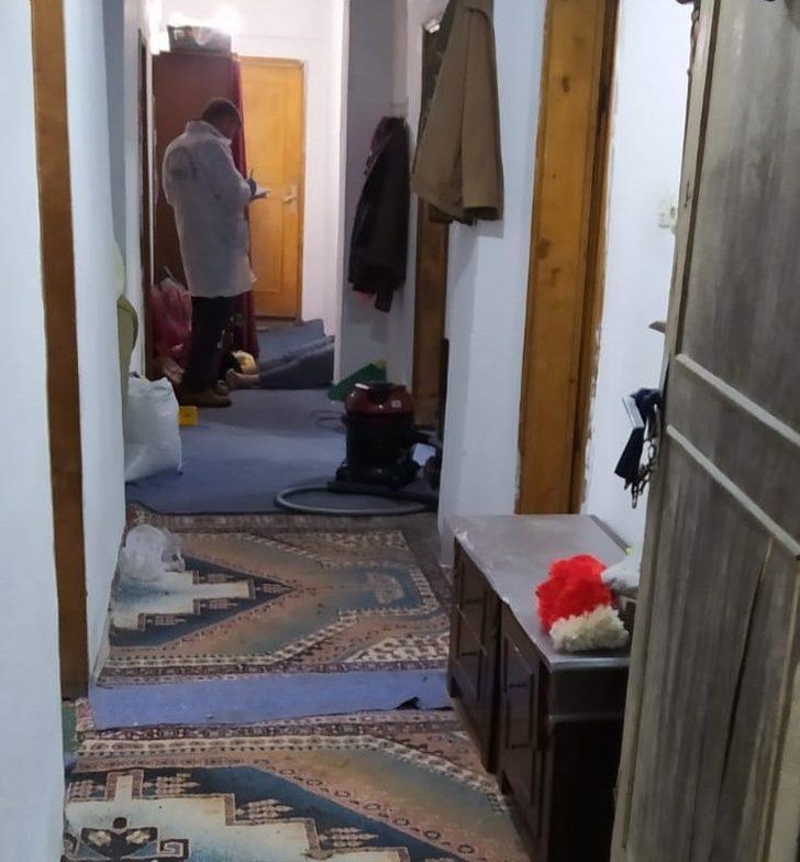 Şizofreni hastası kadın kocasını öldürdü G5