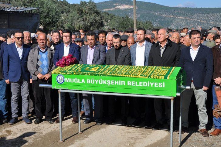 Vatansever dede gözyaşları içinde toprağa verildi G3