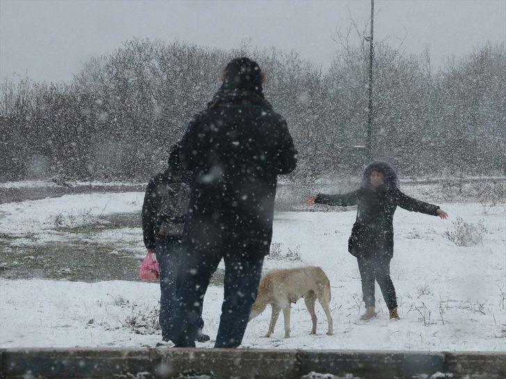 Kartepe, Abant ve Düzce'deki yaylalara mevsimin ilk karı düştü G5