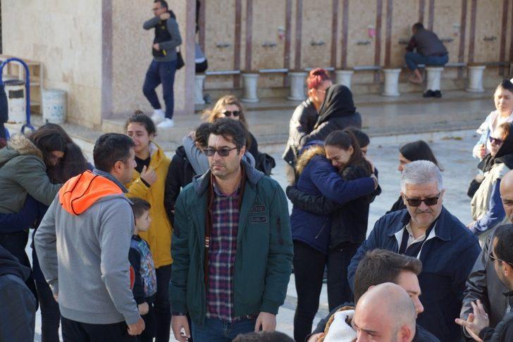 Önder öğretmen gözyaşları içinde toprağa verildi G2