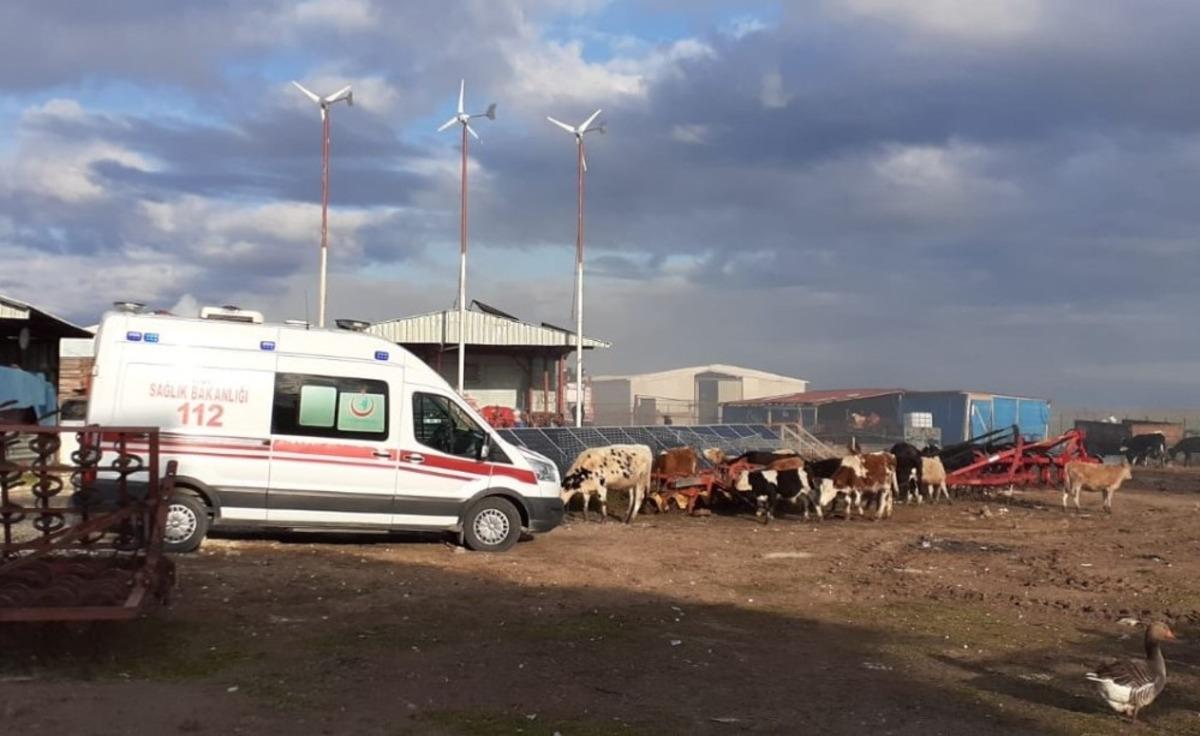 &Ccedil;iftlikte &ccedil;ıkan yangın b&uuml;y&uuml;meden kontrol altına alındı