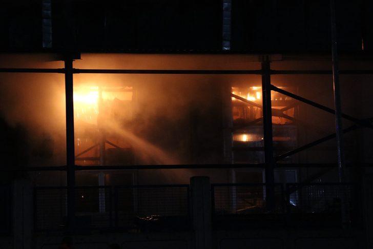 GÜNCELLEME 2 - Düzce'de fabrikada çıkan yangın kontrol altına alındı G5