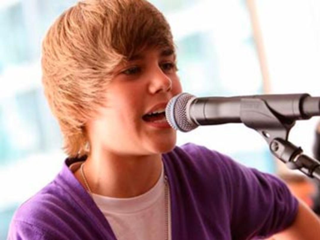 İkinci kitabını &ccedil;ıkarıyor