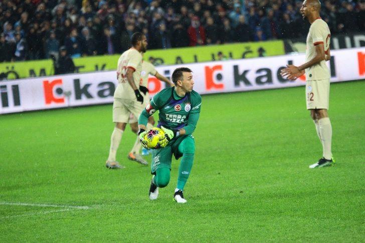 Rıdvan Dilmen: Muslera'nın yediği gol, neden onu Real Madrid'in istemediğini gösteriyor G4