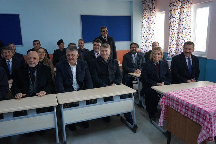 Hak-İş Hizmet-İş Sendikası Kocaseyit İlkokulu törenle açıldı G4