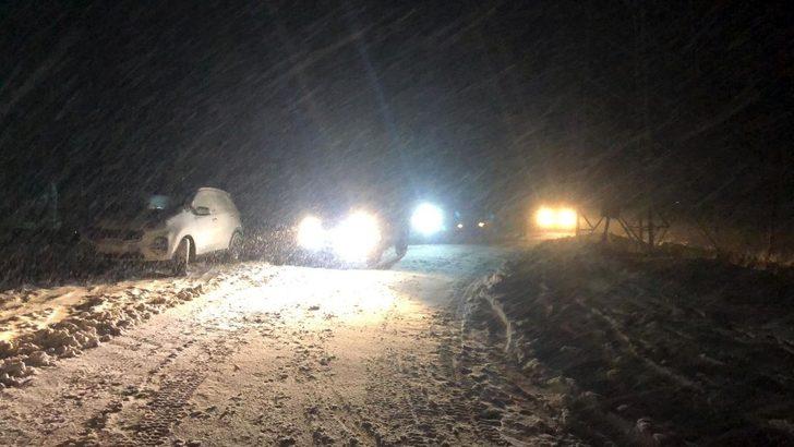 Kar sürücülere zor anlar yaşattı G1