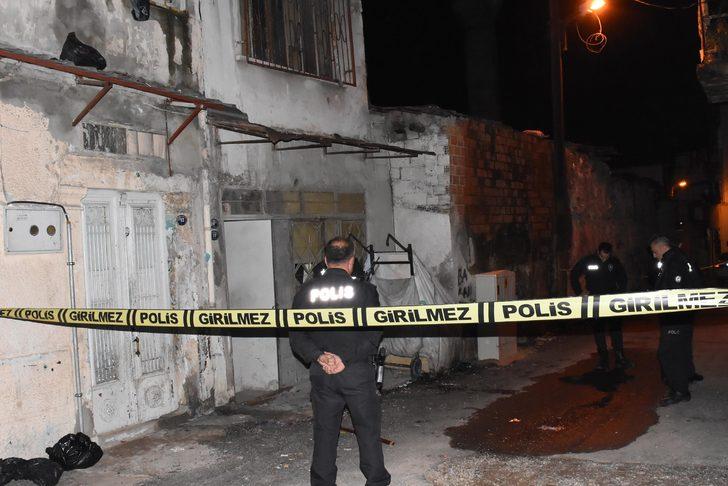 İzmir'de gece yarısı vahşet! Ev sahibine pompalı tüfekle kurşun yağdırdı G2