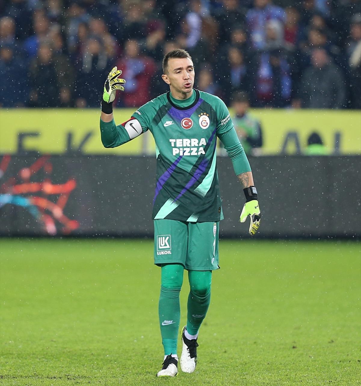 Rıdvan Dilmen: Muslera'nın yediği gol, neden onu Real Madrid'in istemediğini g&ouml;steriyor