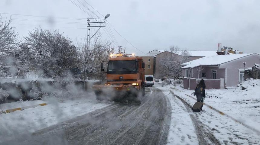 &Ccedil;ıldır&rsquo;da beklenen kar geldi