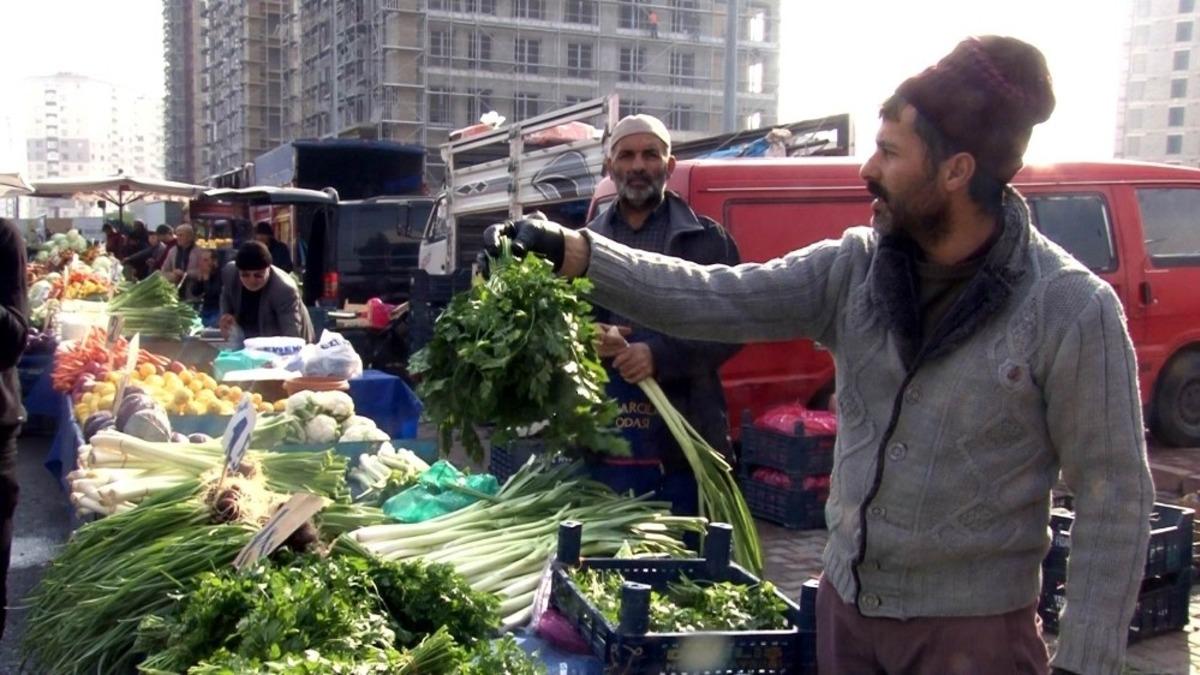 Uygun fiyatlı &uuml;r&uuml;nler semt pazarlarında