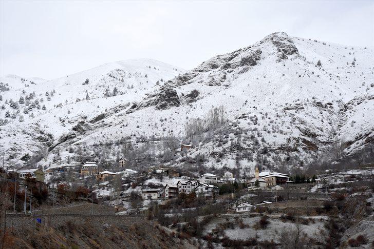 Gümüşhane'de 39 köy yolu kar nedeniyle ulaşıma kapandı G4