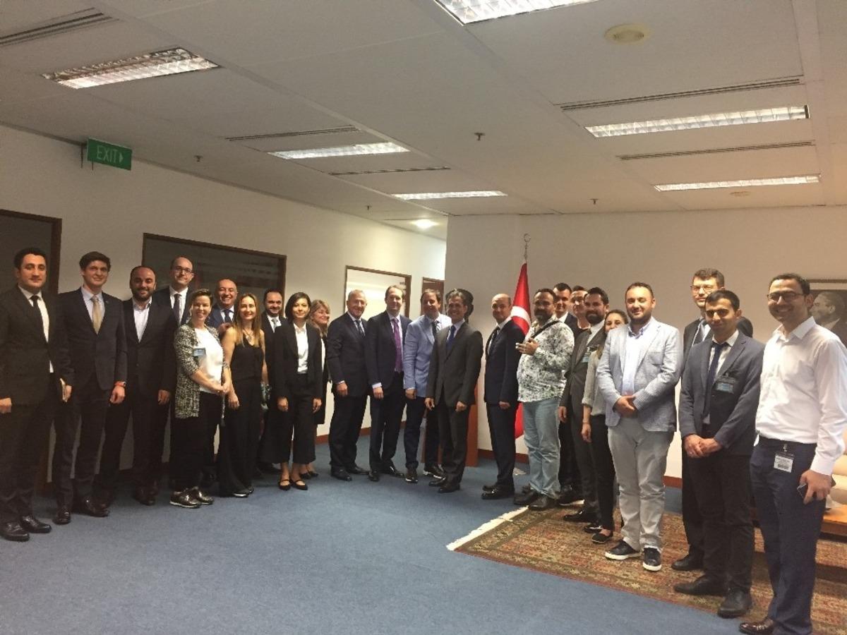 T&uuml;rk gıda ihracat&ccedil;ılarından Singapur &ccedil;ıkarması