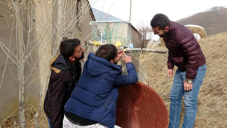 Evdeki siniden baz istasyonu yaptı! Önce kendi evine ardından tüm köye dağıttı G1