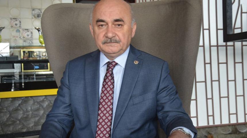 MHP'li Hidayet Vahapoğlu, pasaport polisi kıyafetlerine tepki gösterip, Süleyman Soylu'ya seslendi