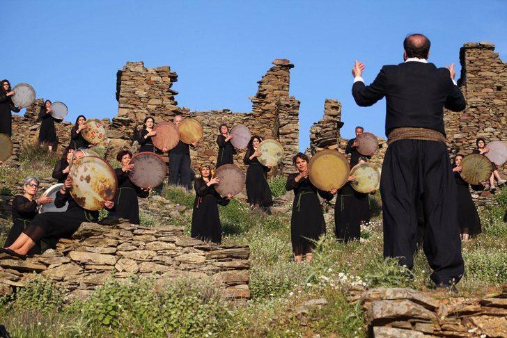 Kentsel sit alanı ilan edildi! Eski Rum Köyü Sazak, 'İzmir'in Kayaköy'ü olacak G1