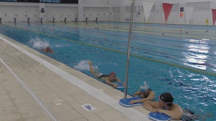 Kepez Belediyesi, 10 bin ev hanımına yüzme öğretecek G3