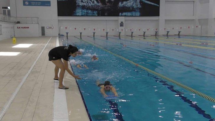 Kepez Belediyesi, 10 bin ev hanımına yüzme öğretecek G5