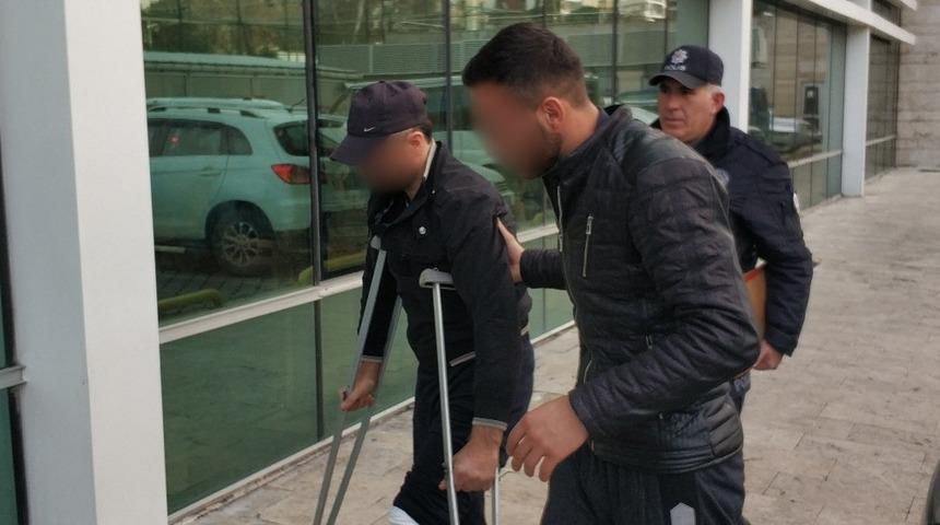 İnşaat demiri hırsızlığına 2 g&ouml;zaltı