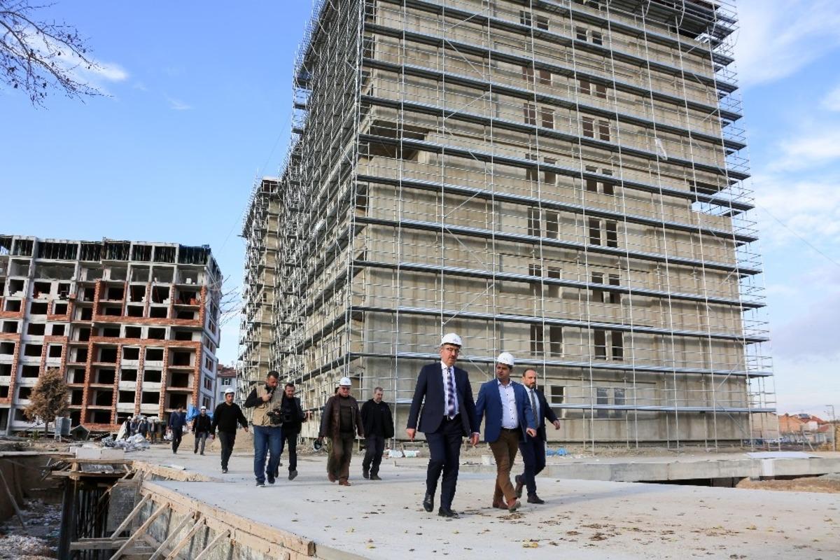 Başkan Kavuş: &ldquo;Hemşehrilerimizi ilgilendiren her konunun takip&ccedil;isiyim&rdquo;