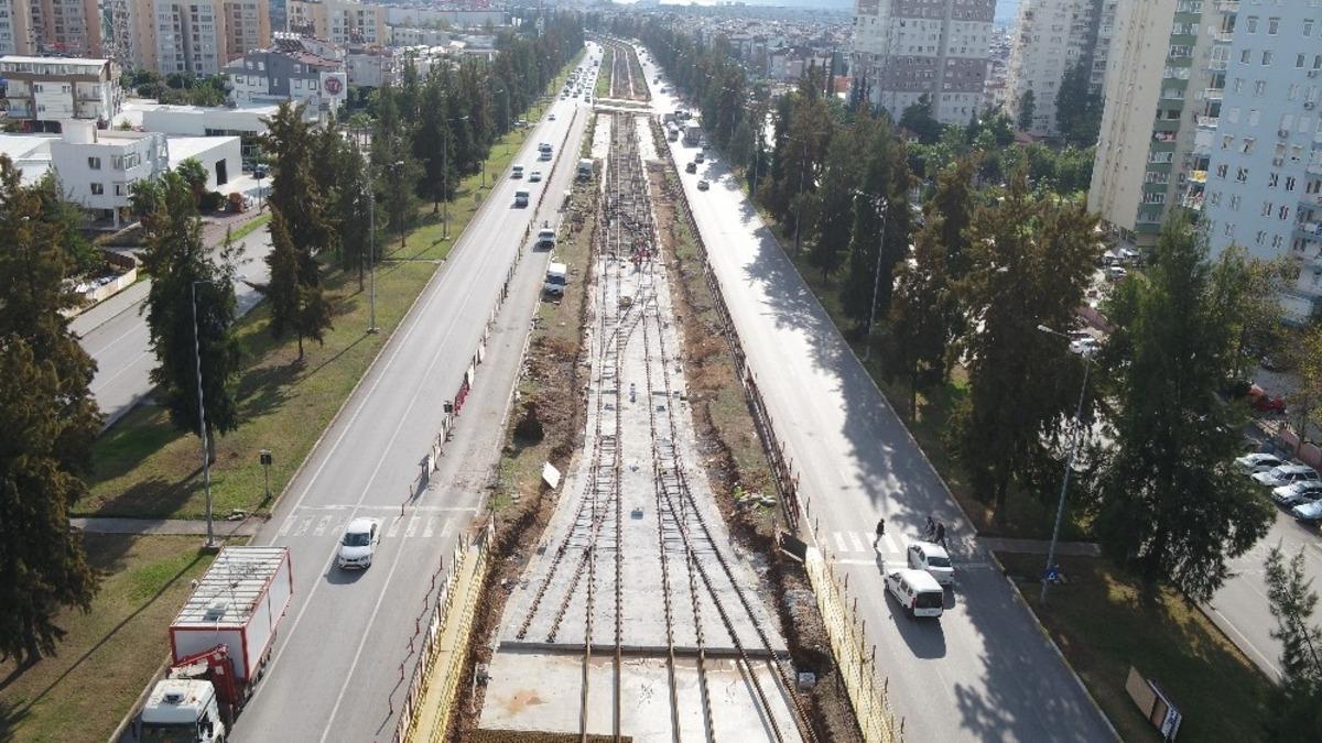 3. Etap Raylı Sistem&rsquo;de raylar d&ouml;şenmeye başladı