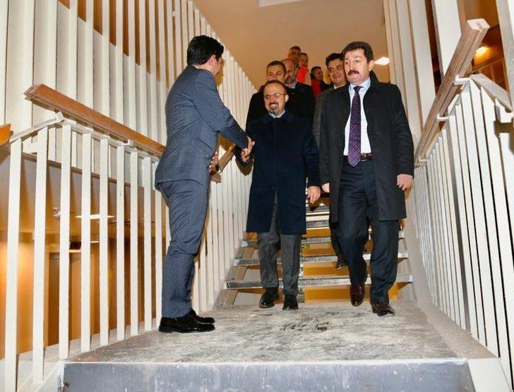 Bülent Turan, Gazievi ve Rehabilitasyon Merkezini ziyaret etti G3