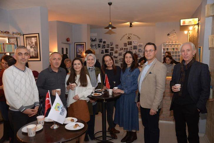 Manisa sokaklarında fotoğraf eğitimi G1