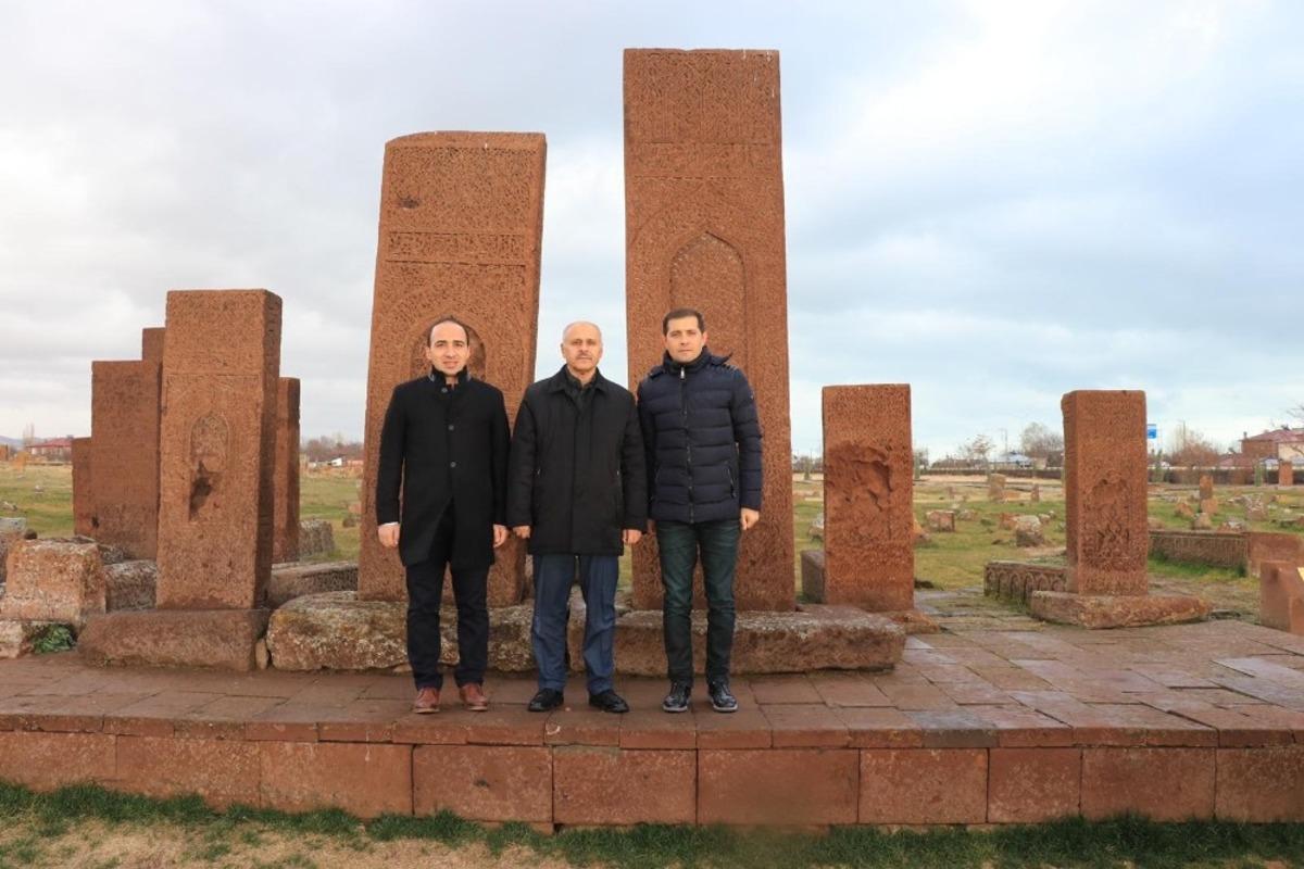 Merkez Valisi Peynircioğlu&rsquo;ndan Ahlat&rsquo;a ziyaret