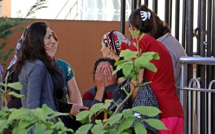 Annesinin pencereden düşüp öldüğünü duyunca sinir krizi geçirdi G4