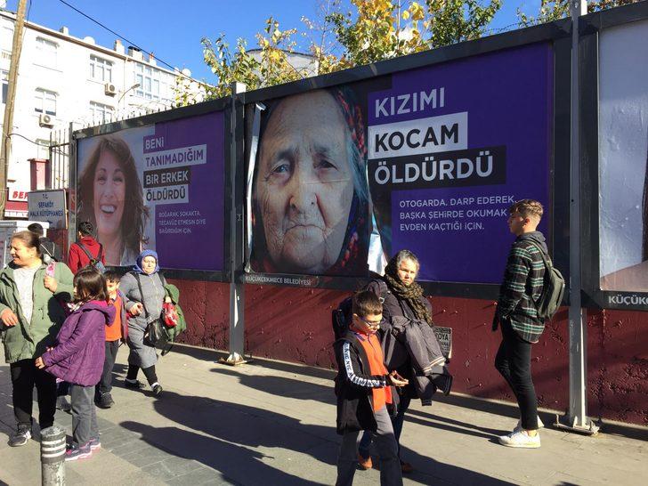 Küçükçekmece sokaklarına asılan afişlere tepki G1