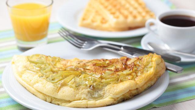 Omlet waffle tarifi
