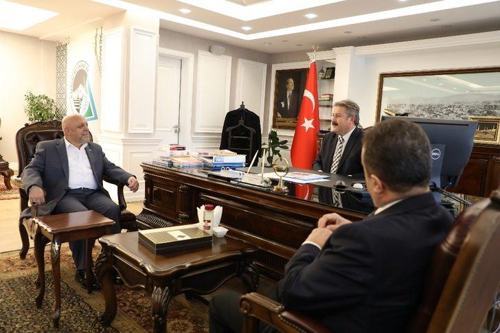 Hak -İş Genel Başkanı’ndan Başkan Palancıoğlu’na hayırlı olsun ziyareti G3