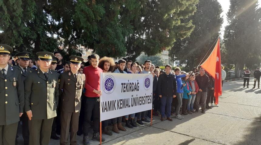 Namık Kemal, Gelibolu'daki kabri başında anıldı