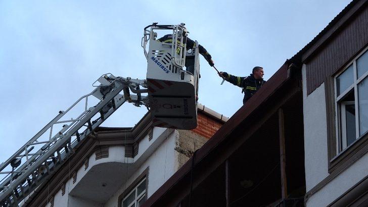 Ordu’daki çatı yangını paniğe neden oldu G4