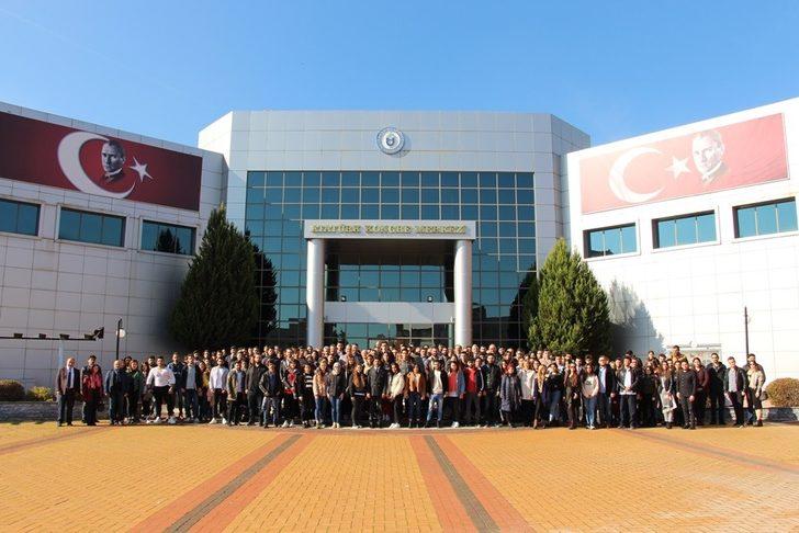 Rektör-Öğrenci Danışma Kurulu ilk toplantısını gerçekleştirdi G4