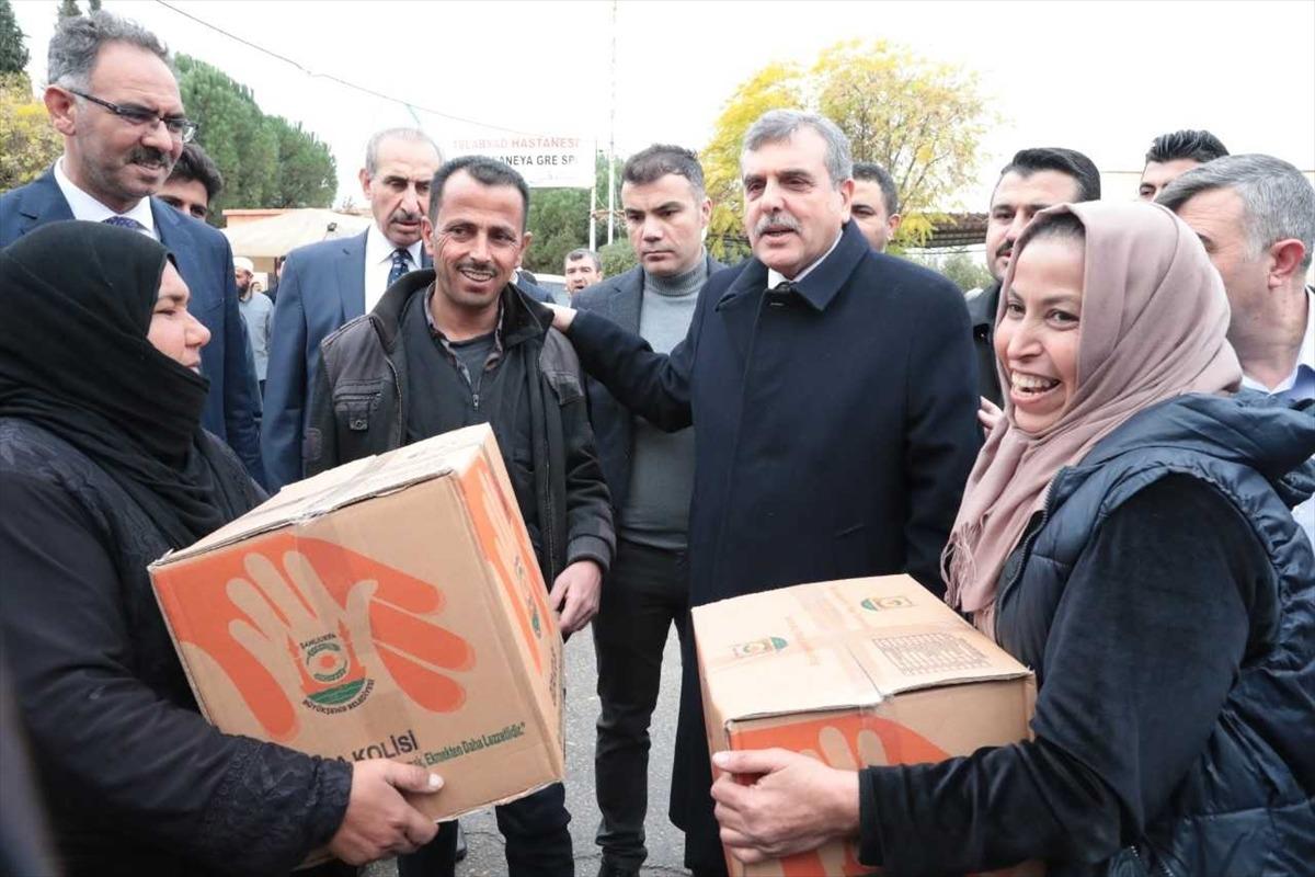 Şanlıurfa B&uuml;y&uuml;kşehir Belediyesinden Tel Abyad'a insani yardım