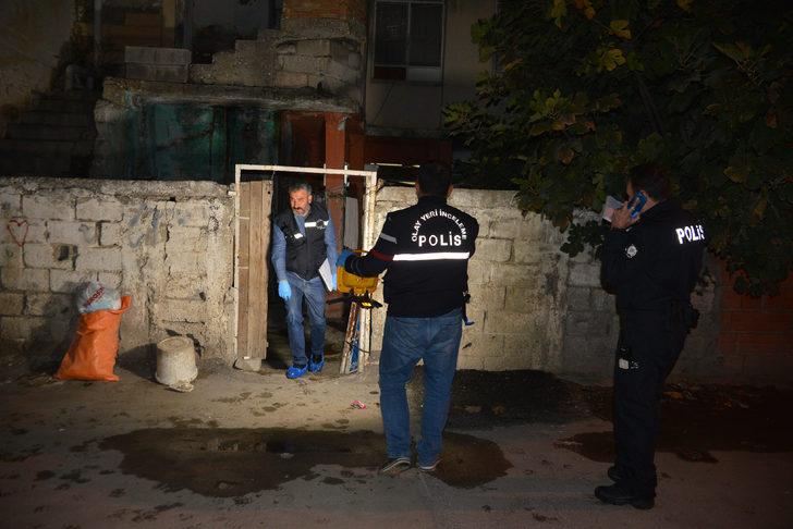 Barışmak istemeyen sevgilisini öldürüp, intihar etti G1