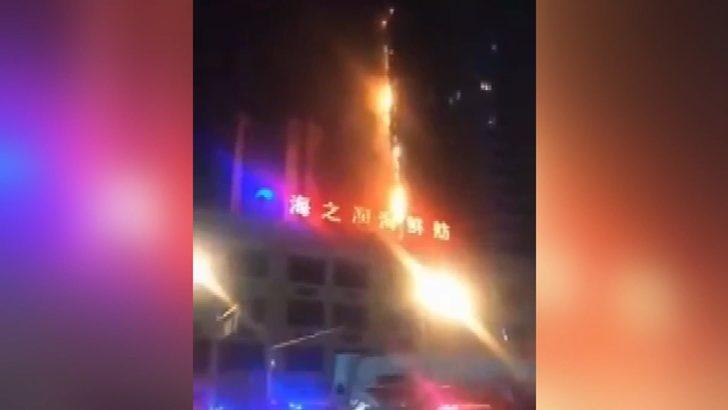 Çin’de 25 katlı apartmanda yangın çıktı G3