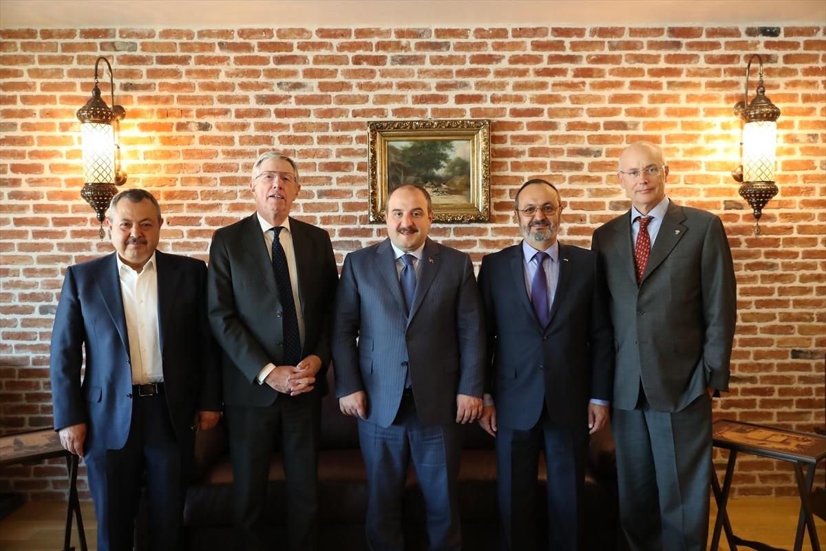 Bakan Varank İvedik OSB'de İtalyan heyetle buluştu