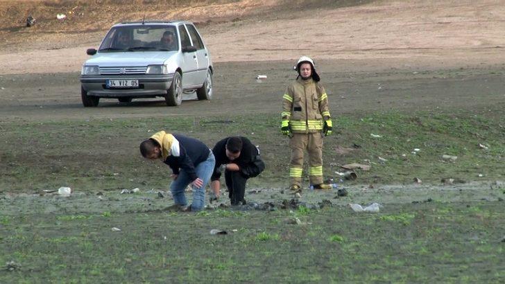 Alibeyköy Barajı’nda balçığa saplanan gençleri itfaiye kurtardı G1