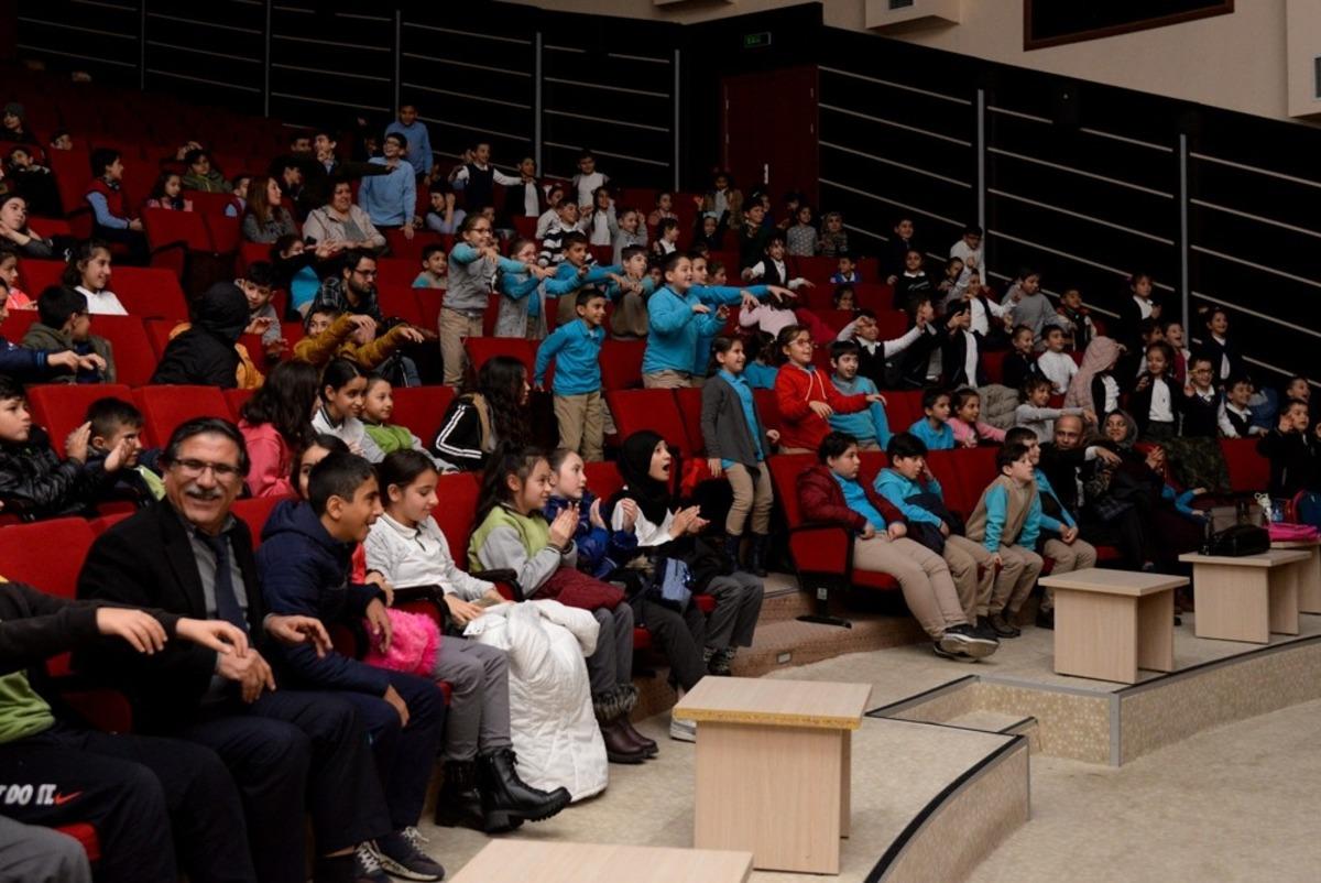 &ldquo;Tıknefes Karag&ouml;z&rdquo; Altındağ&rsquo;da