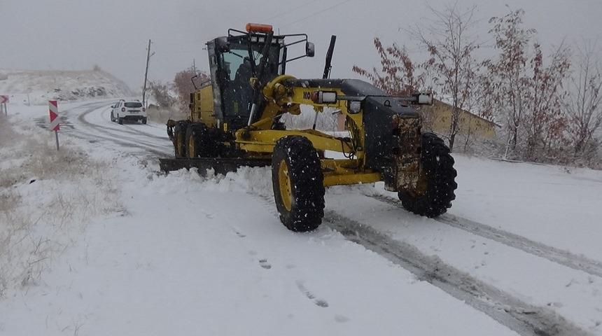 Muş&rsquo;ta 30 k&ouml;y yolu ulaşıma kapandı