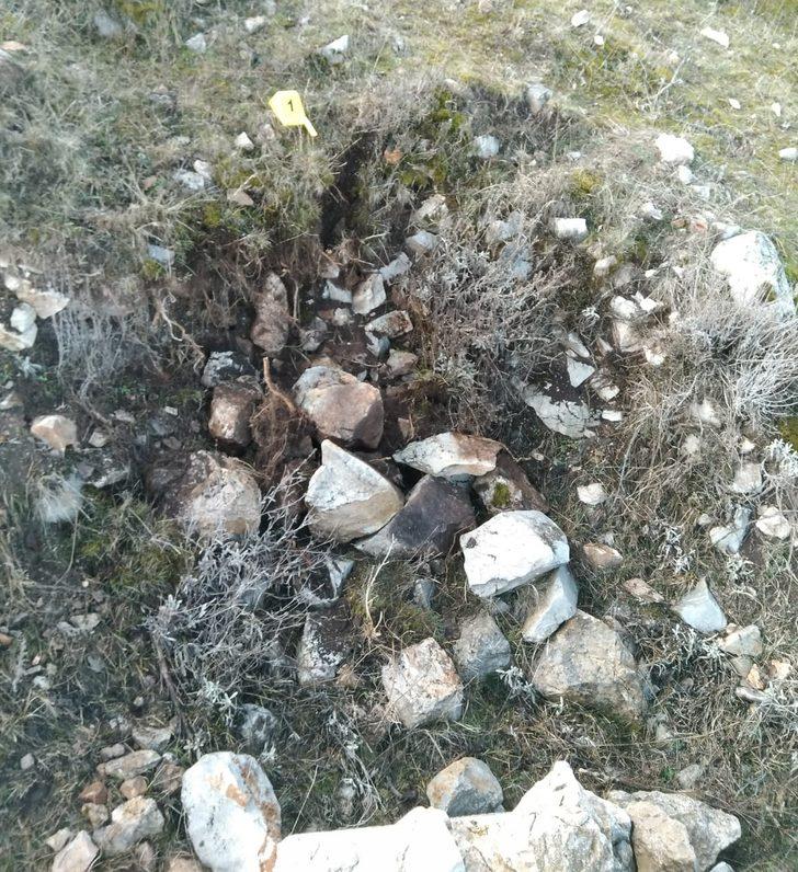 Amasya'da define ararken fotokapana takıldılar G5