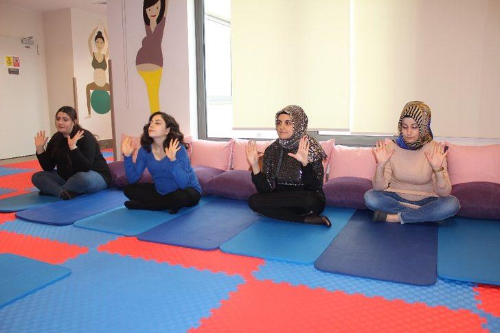 Gebe okuluyla doğuma hazırlanıyorlar, anne oteli ile bebeklerinden uzak kalmıyorlar G4