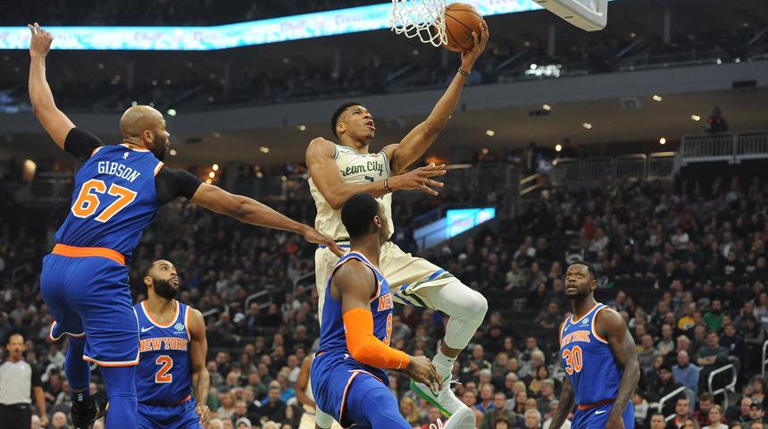 Milwaukee Bucks 132-88 New York Knicks (Giannis Antetokounmpo'dan 29 sayı, 15 ribaunt)