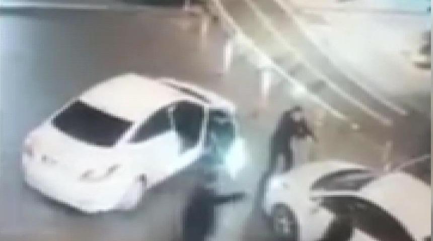 İstanbul'da nefes kesen uyuşturucu operasyonu kamerada!