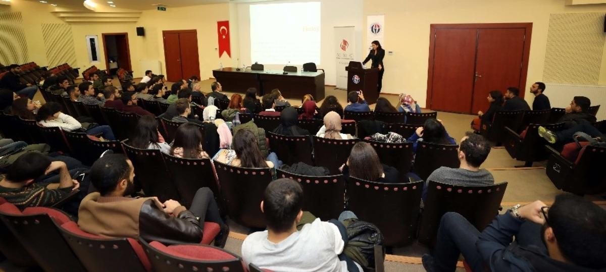 GA&Uuml;N&rsquo;de Yapı ve Enerji Paneline yoğun ilgi